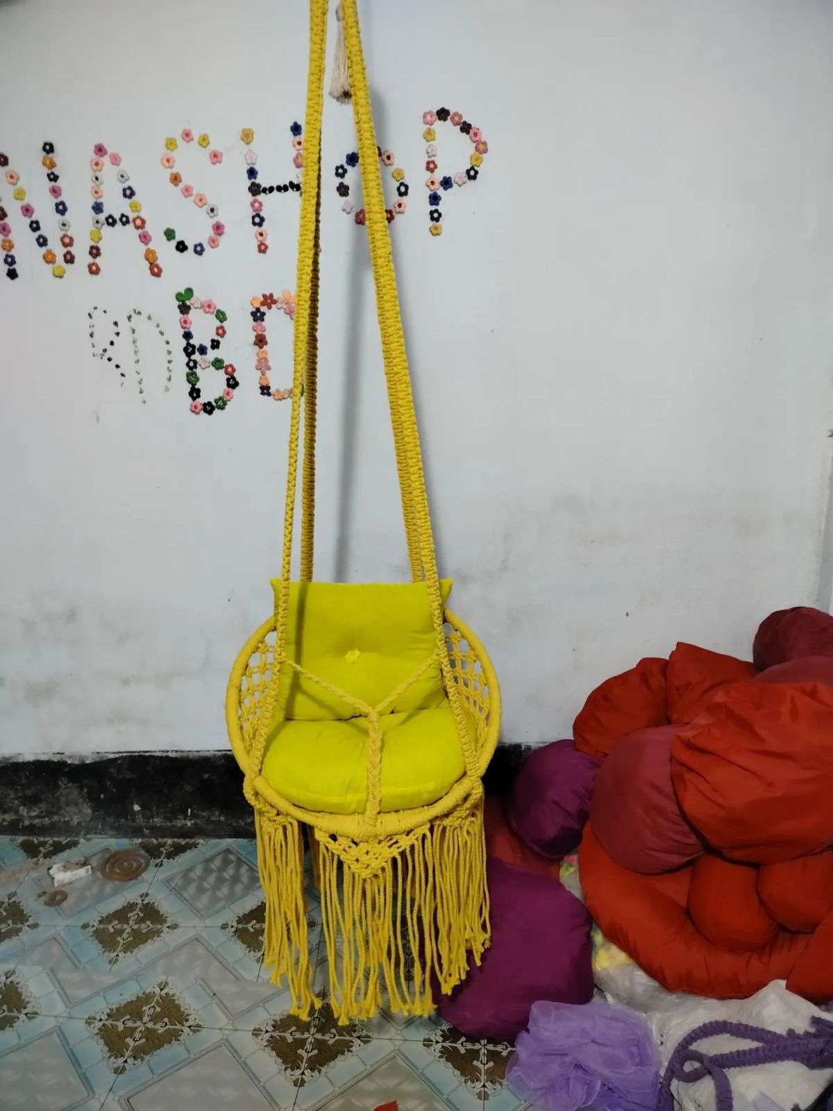 হলুদ কালার ১৯ ইঞ্চি দোলনা